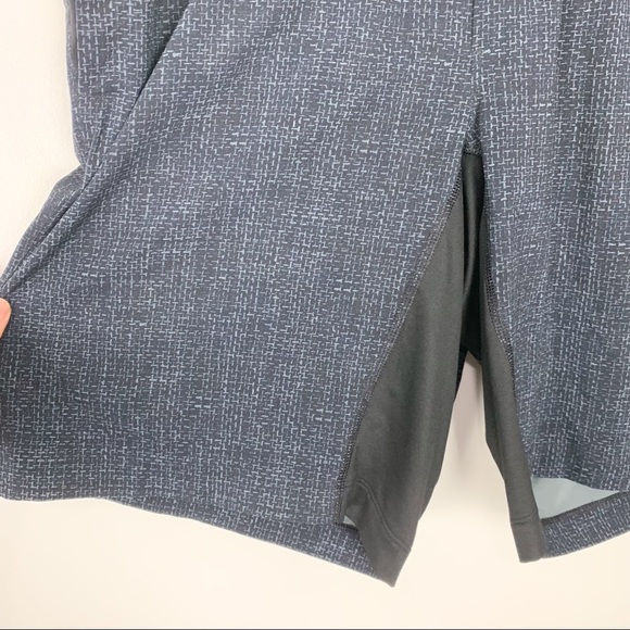 Lululemon Men's T.H.E Shorts 9" Lined Blue & Black Print Wire Weave Size Large - Picture 2 of 11